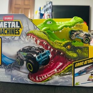 Zuru Metal Machines Croc Attack Playset - Green and Black